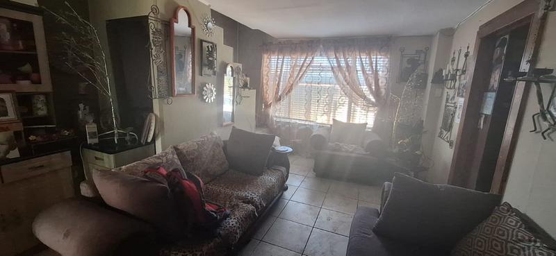 5 Bedroom Property for Sale in Dana Bay Western Cape